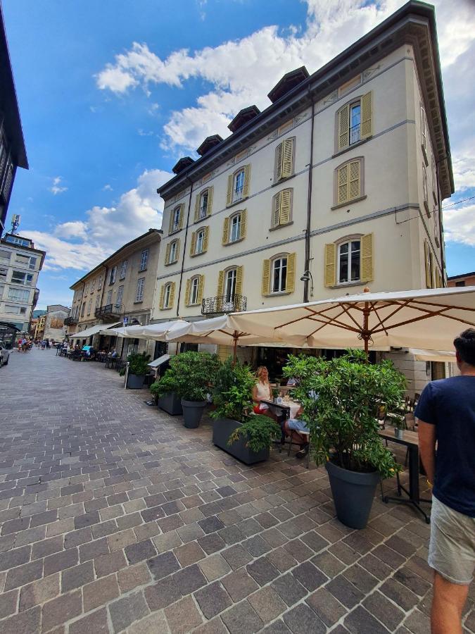 Divina Luxury Apartment With Jacuzzi Near The Lake Como Exterior photo